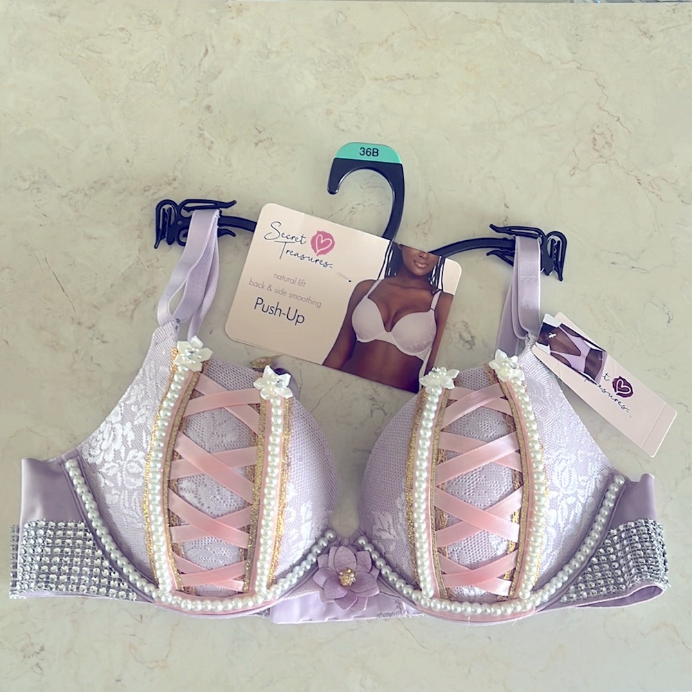 Very pretty 36B Decorative Lilac Bra. Hand/Homemade design.